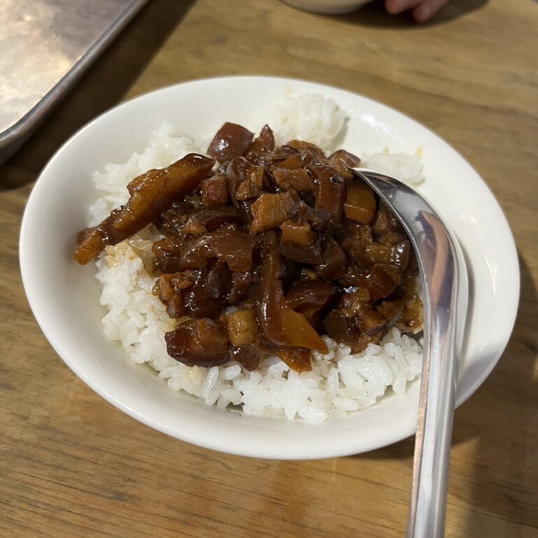 北北車魯肉飯の魯肉飯